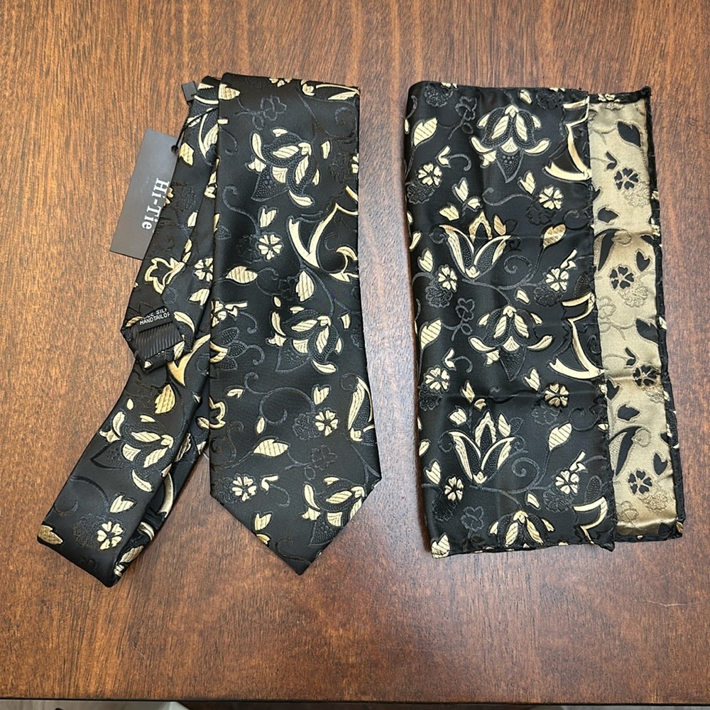 mens tie and pocket square combo
